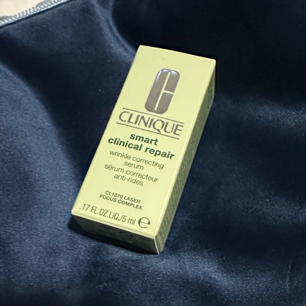4/$15 Clinique Smart Clinical Repair Serum